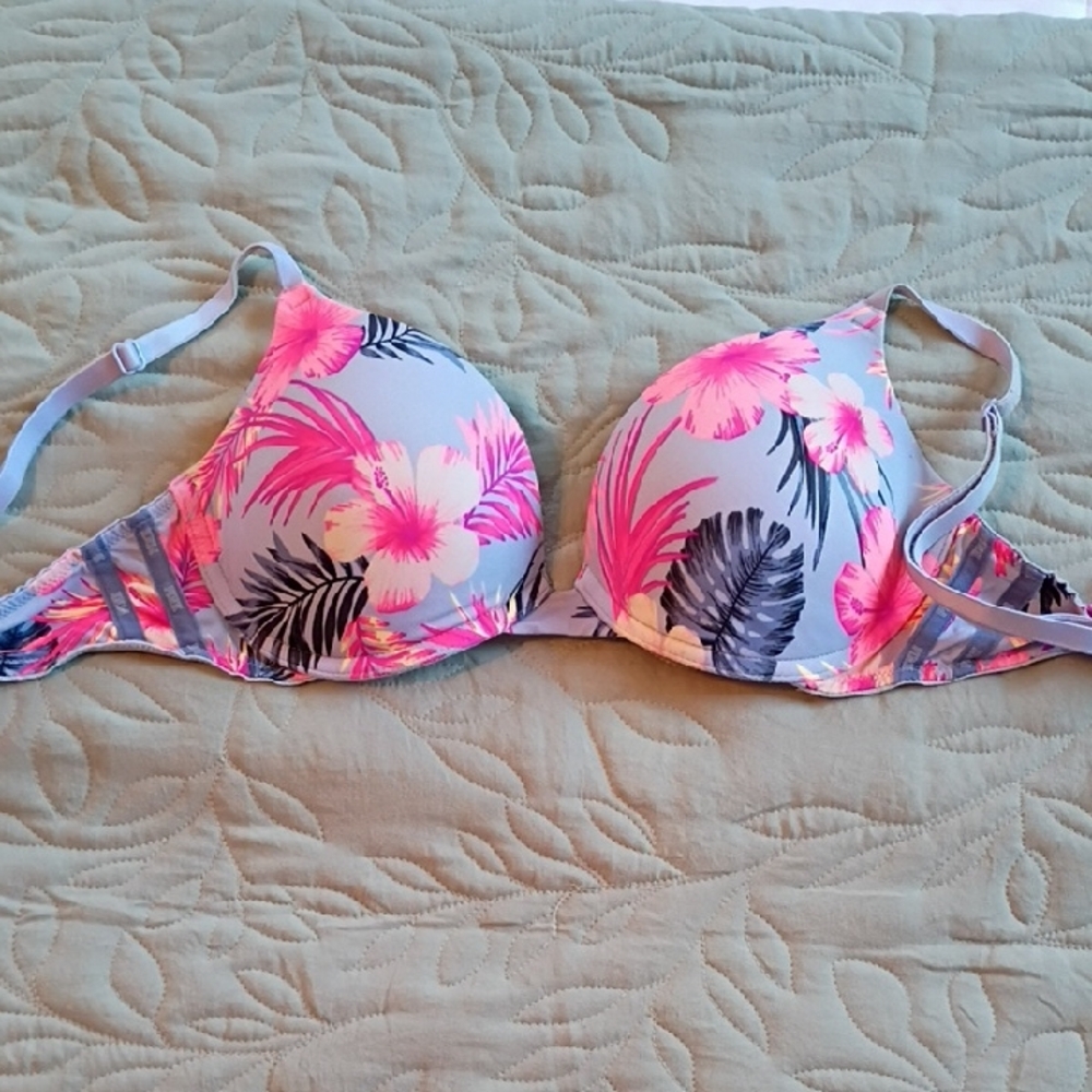 Victoria's Secret Pink and Gray Floral Bra